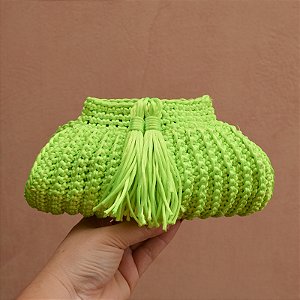 Bolsa Fabíola Giuntini crochê fio de seda verde limão